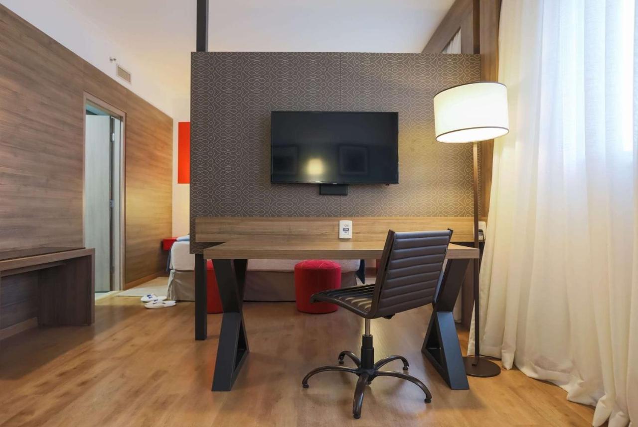 Tryp By Wyndham Ribeirao Preto Hotel Екстериор снимка A room at the hotel